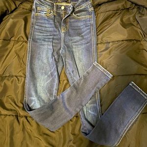 Women’s skinny jeans